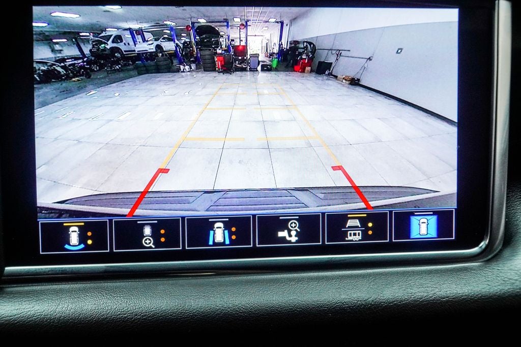 2021 GMC Yukon Denali Premium Package