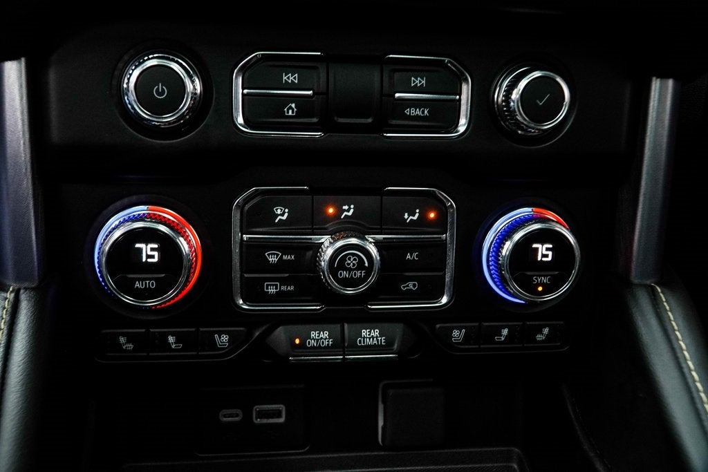 2024 GMC Yukon XL SLT