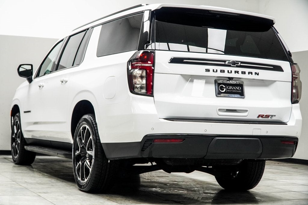 2024 Chevrolet Suburban RST