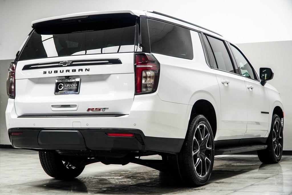 2024 Chevrolet Suburban RST