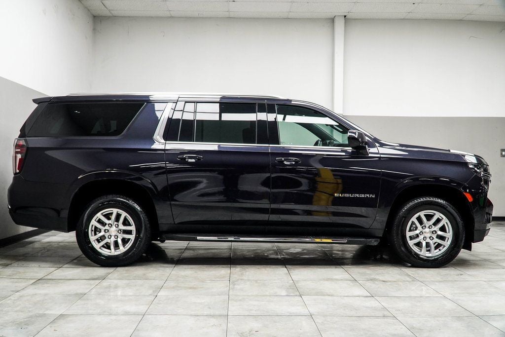 2024 Chevrolet Suburban LT