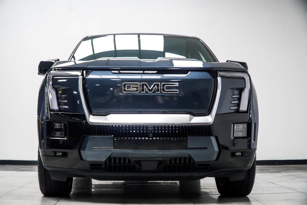 2025 GMC Sierra EV Denali