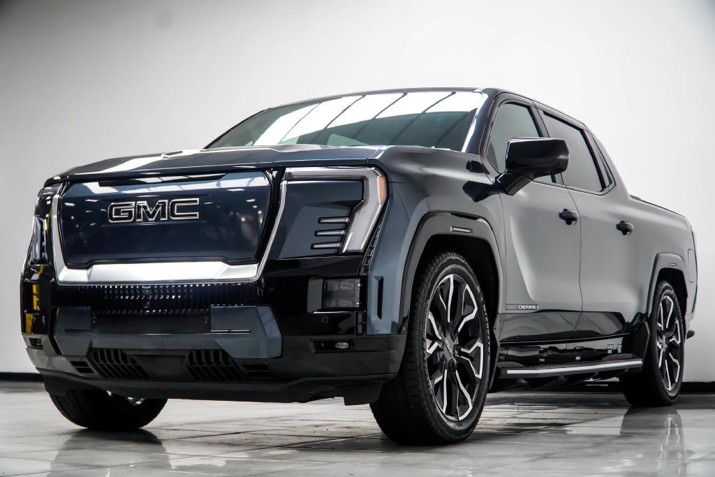 2025 GMC Sierra EV Denali
