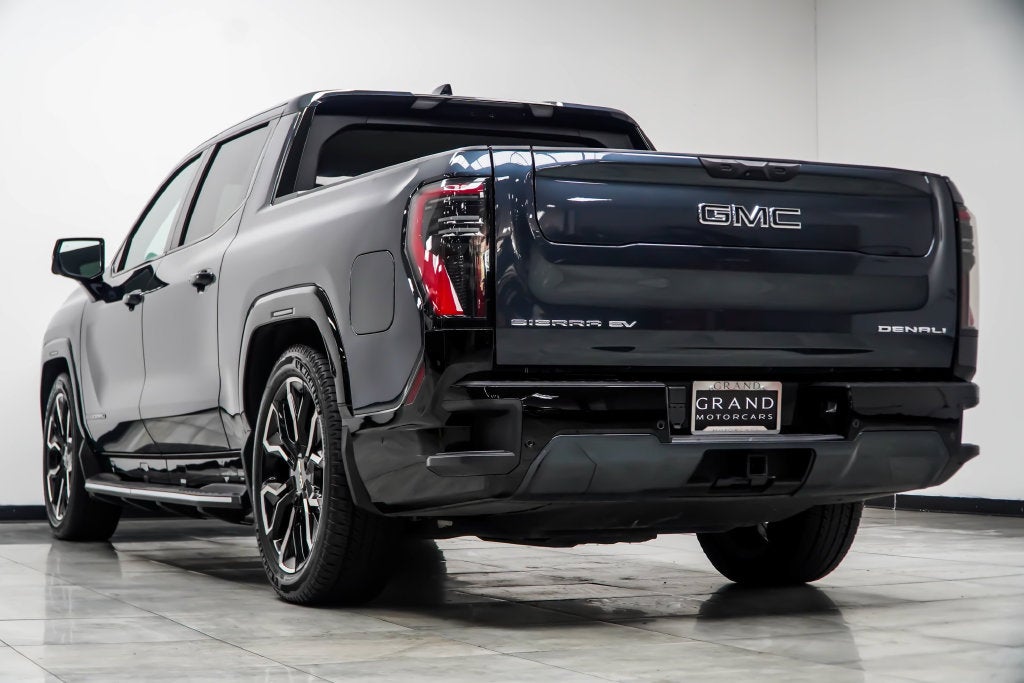 2025 GMC Sierra EV Denali