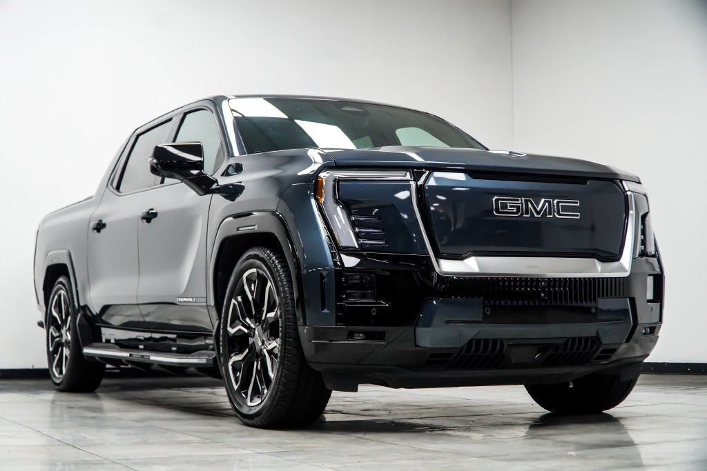 2025 GMC Sierra EV Denali