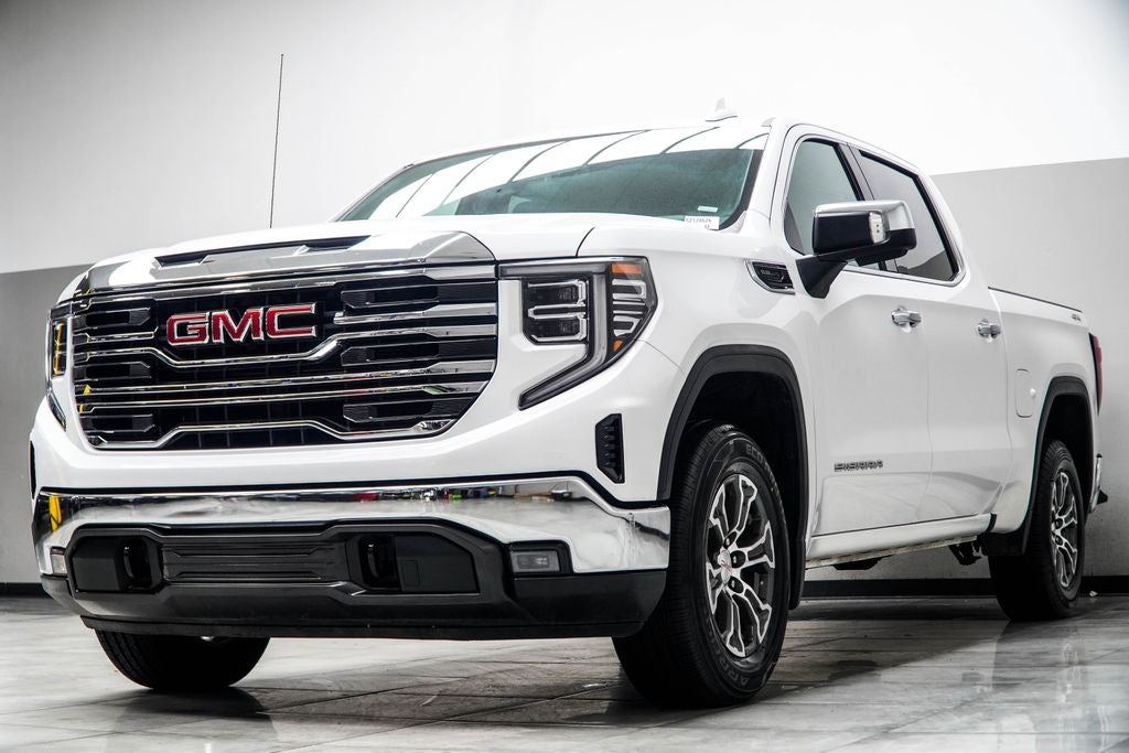 2025 GMC Sierra 1500 SLT