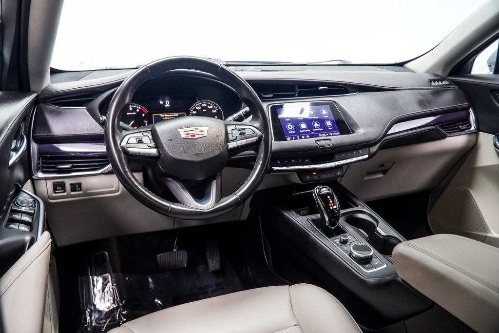 2023 Cadillac XT4 Luxury