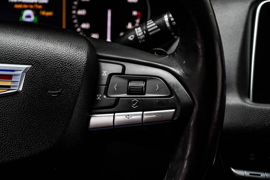 2023 Cadillac XT4 Luxury
