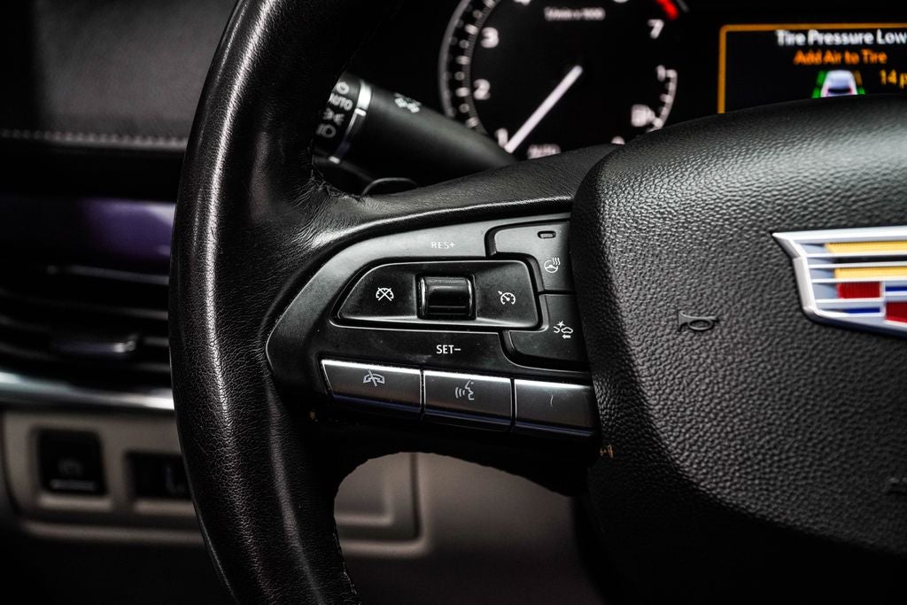 2023 Cadillac XT4 Luxury