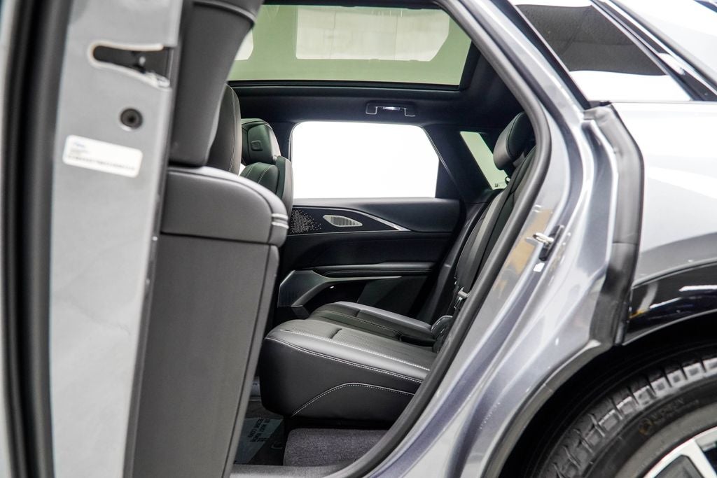 2023 Cadillac LYRIQ Luxury
