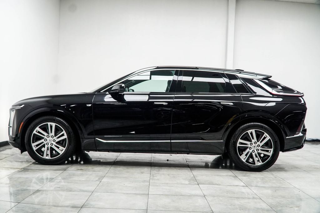 2024 Cadillac LYRIQ Tech
