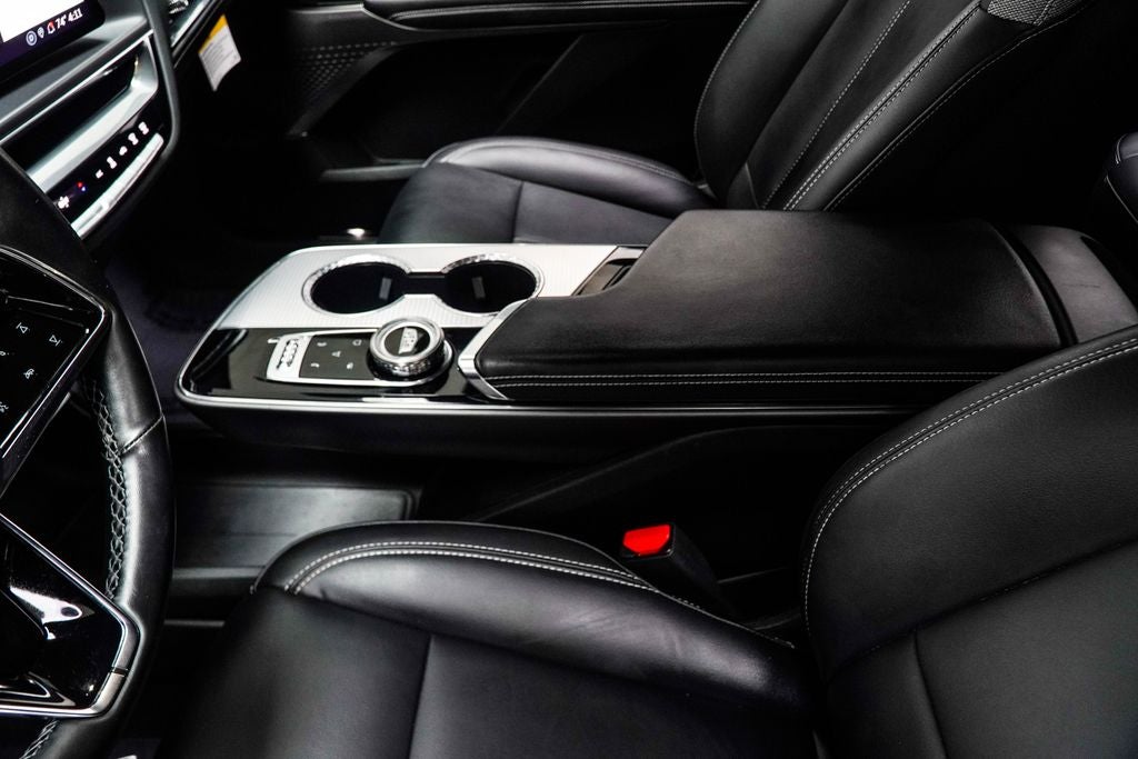 2024 Cadillac LYRIQ Tech
