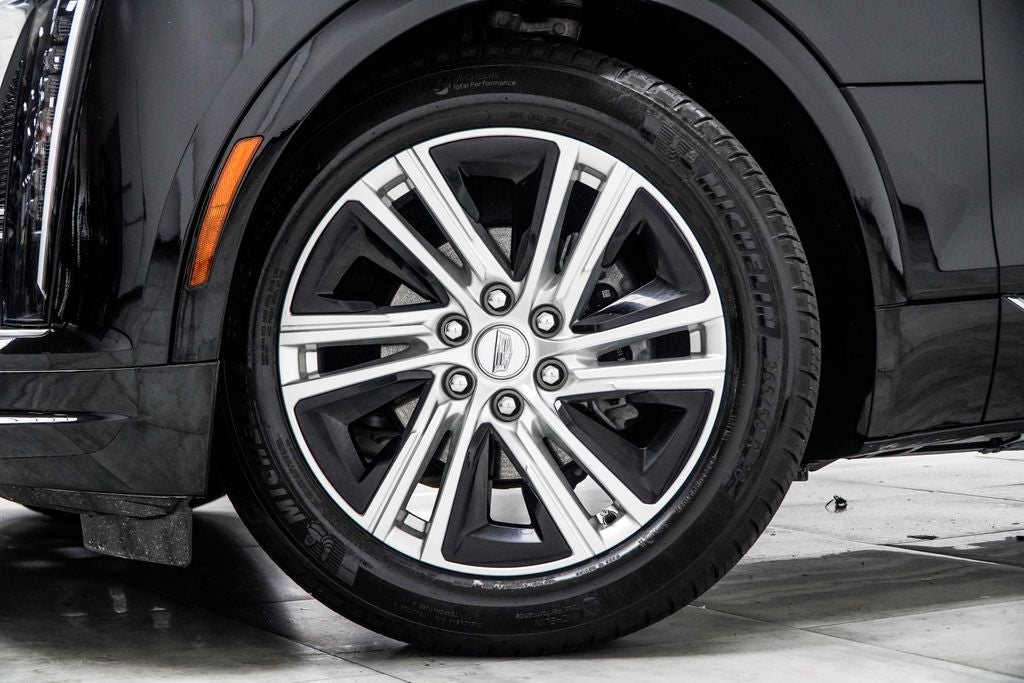 2024 Cadillac LYRIQ Tech