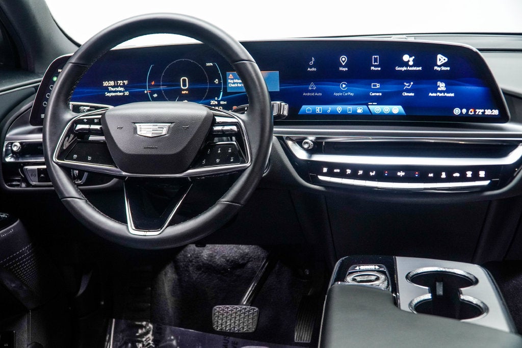 2024 Cadillac LYRIQ Tech