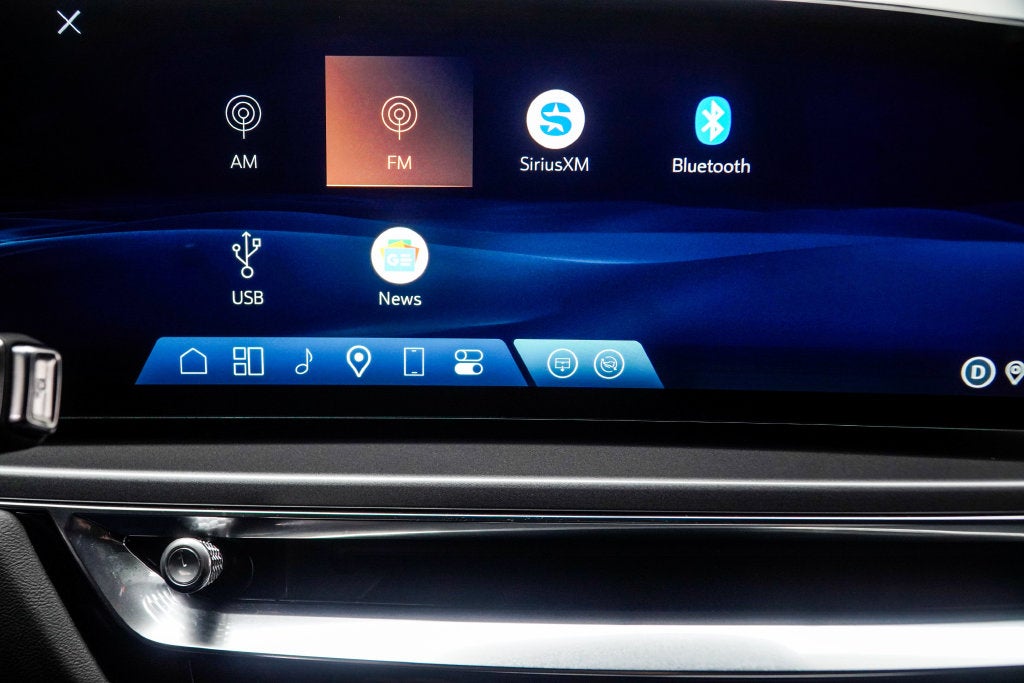 2024 Cadillac LYRIQ Tech