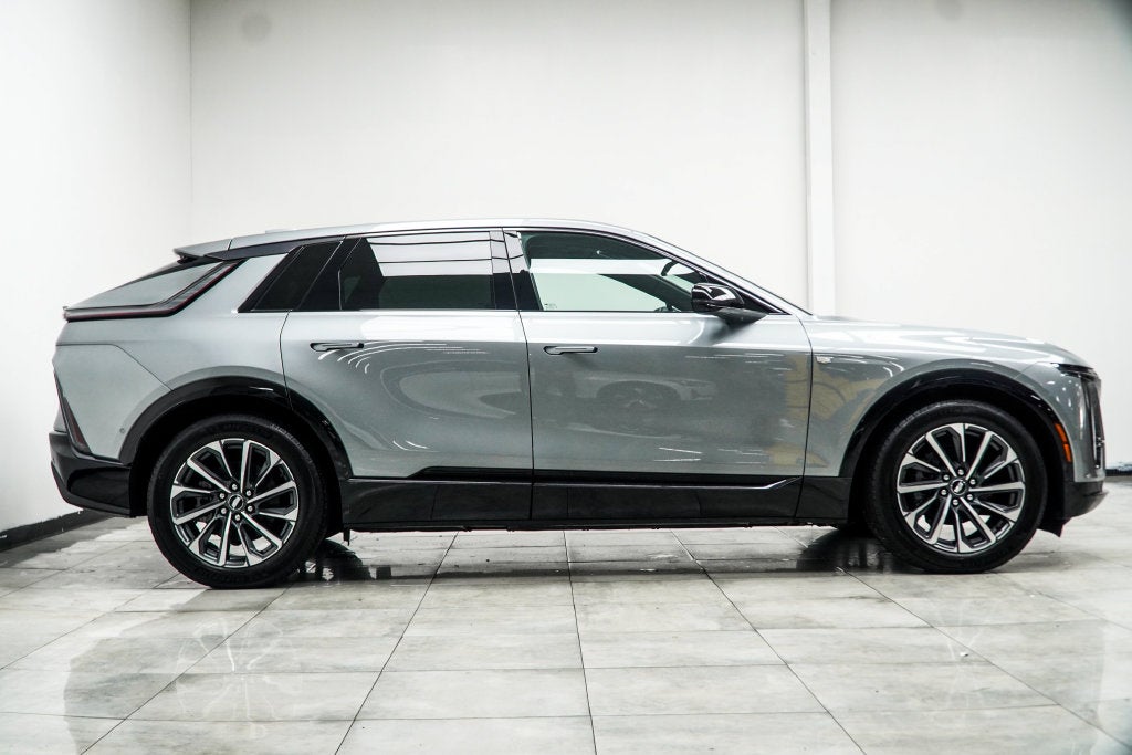 2024 Cadillac LYRIQ Sport