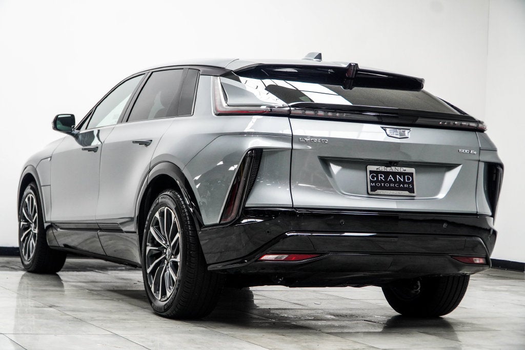 2024 Cadillac LYRIQ Sport