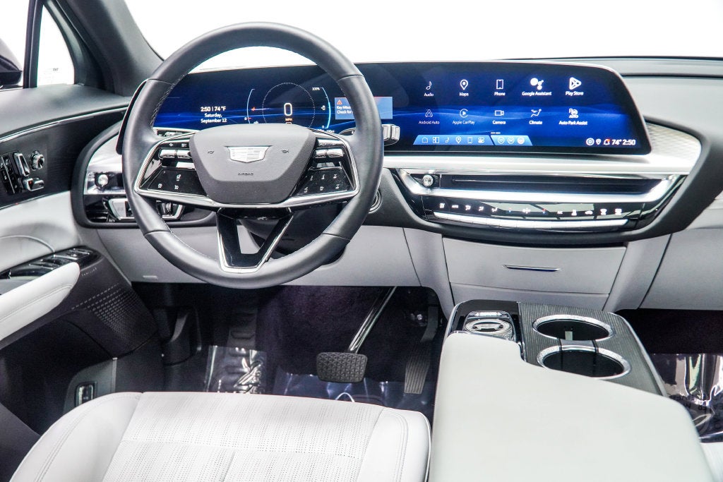 2024 Cadillac LYRIQ Sport