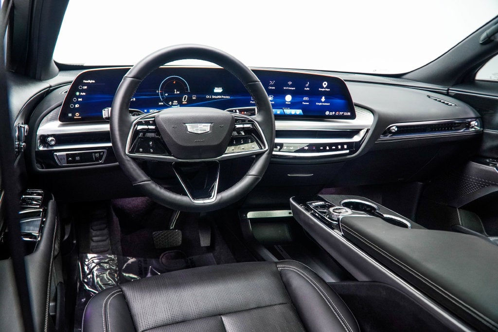 2025 Cadillac LYRIQ Sport