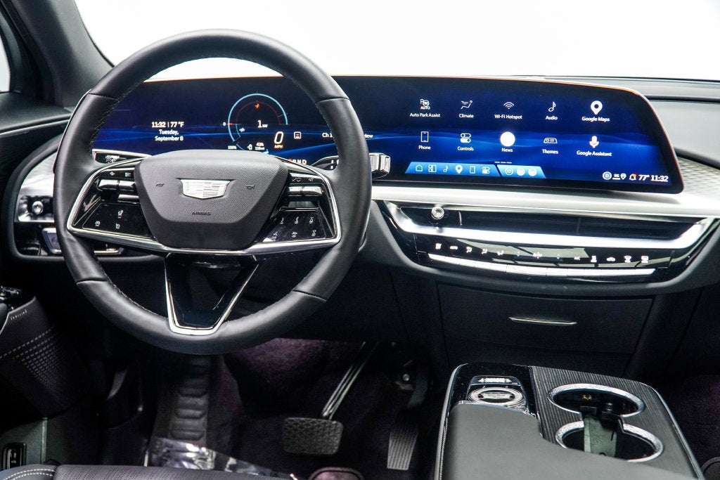 2025 Cadillac LYRIQ Sport
