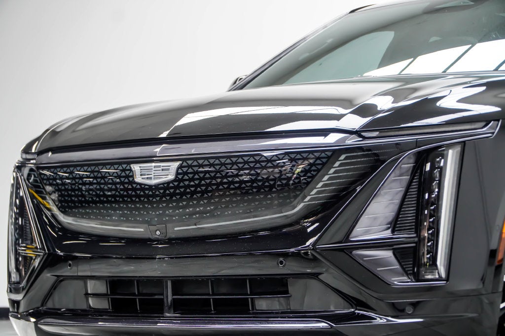 2025 Cadillac LYRIQ Sport