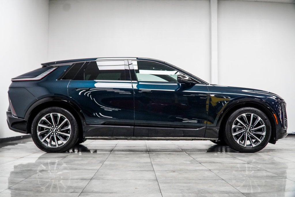 2024 Cadillac LYRIQ Sport