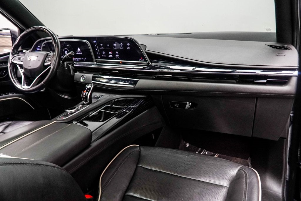 2022 Cadillac Escalade Sport