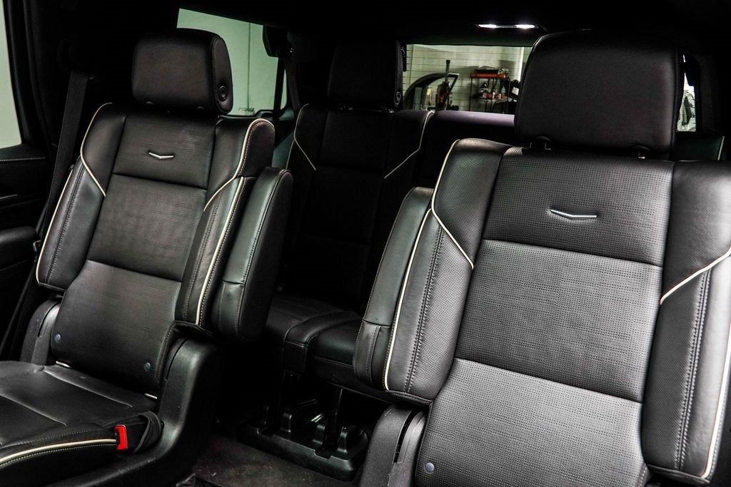 2022 Cadillac Escalade Sport