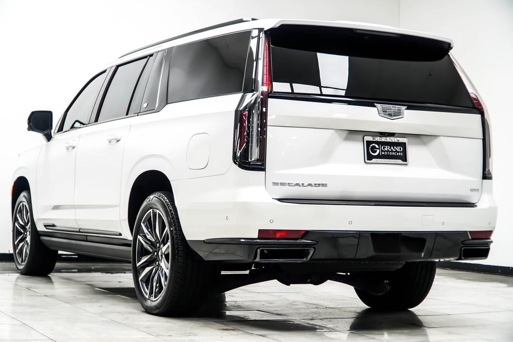 2024 Cadillac Escalade ESV Sport