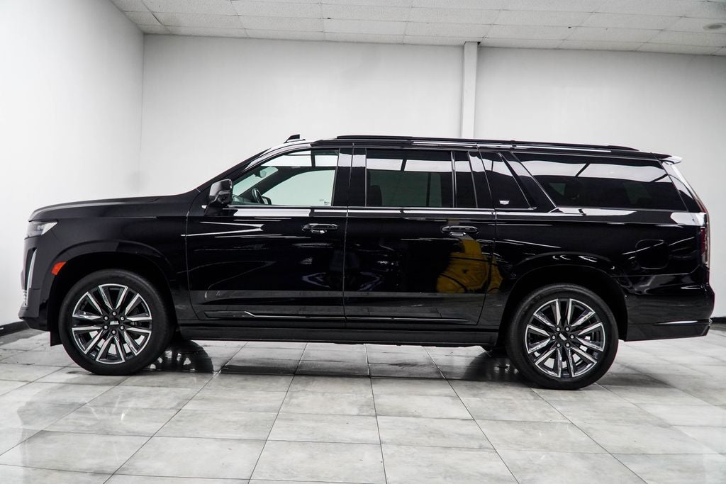 2023 Cadillac Escalade ESV Sport