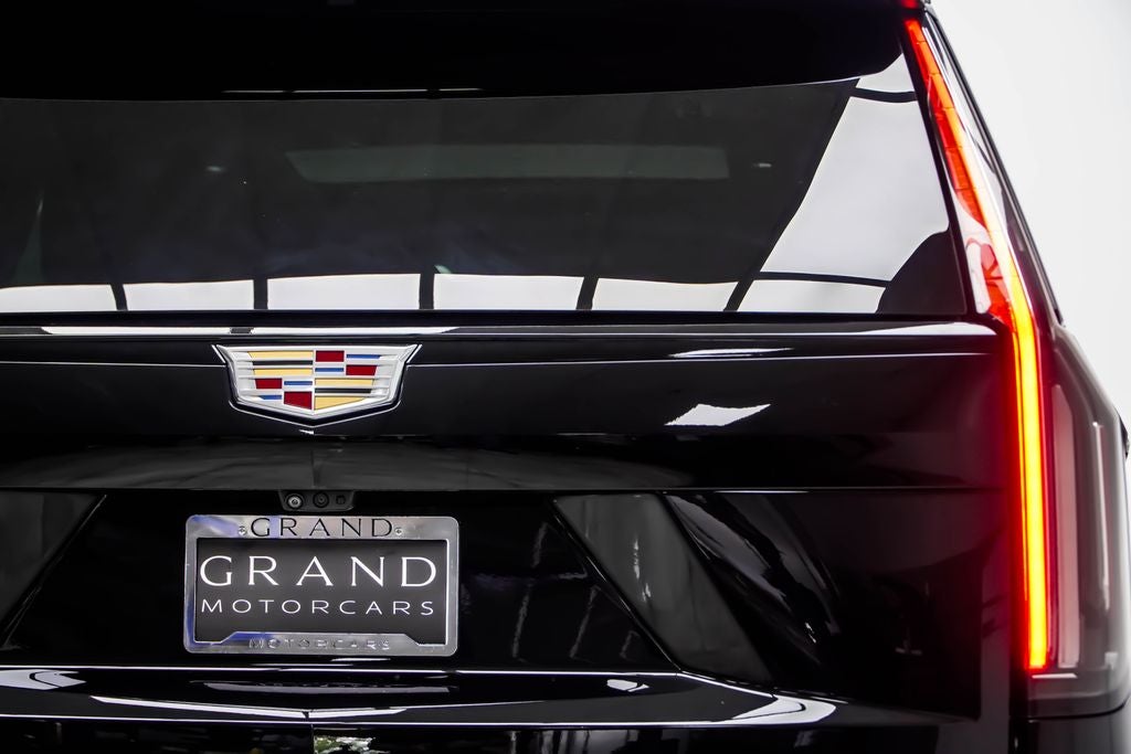 2023 Cadillac Escalade ESV Sport