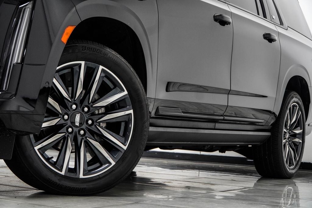 2023 Cadillac Escalade ESV Sport