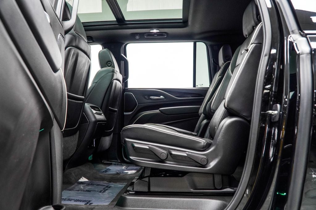 2023 Cadillac Escalade ESV Sport