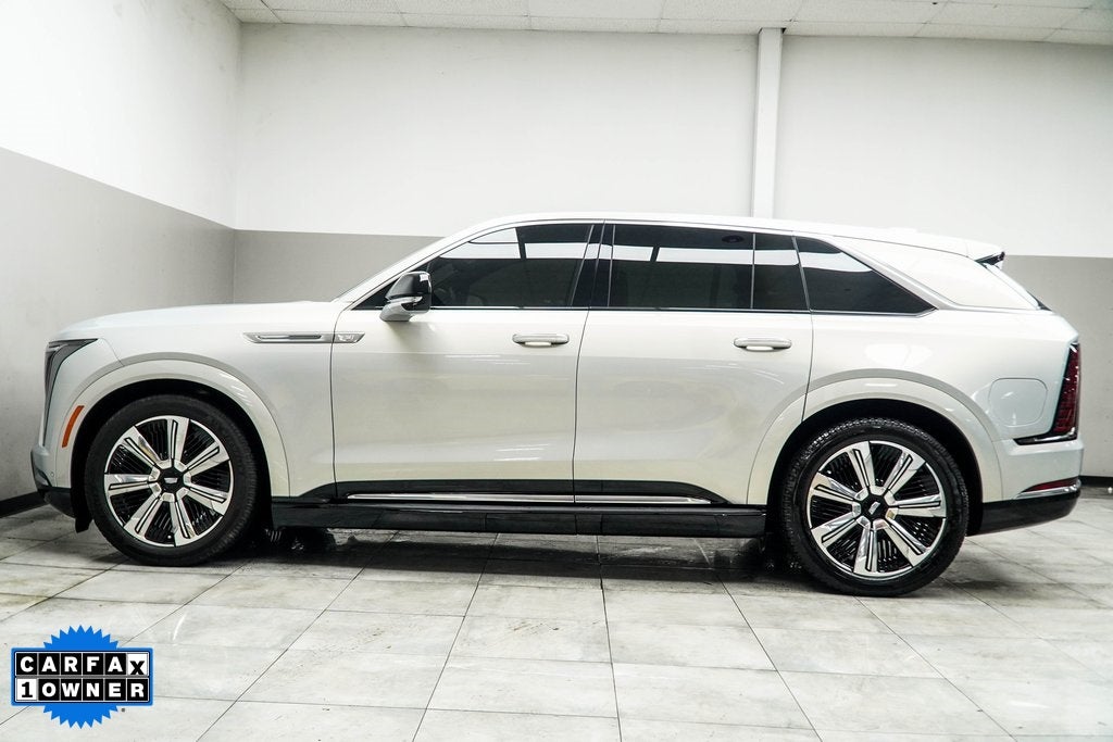 2025 Cadillac ESCALADE IQ Luxury 2