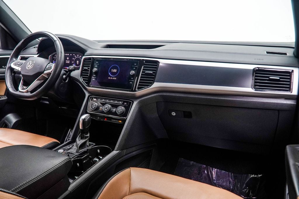 2022 Volkswagen Atlas Cross Sport 3.6L V6 SEL Premium R-Line