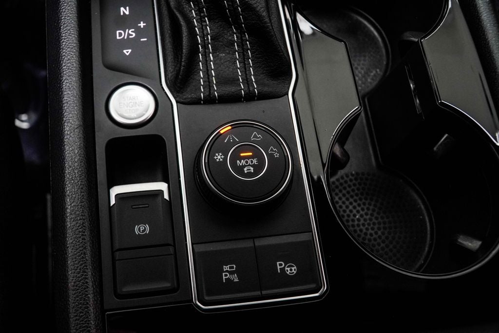 2022 Volkswagen Atlas Cross Sport 3.6L V6 SEL Premium R-Line