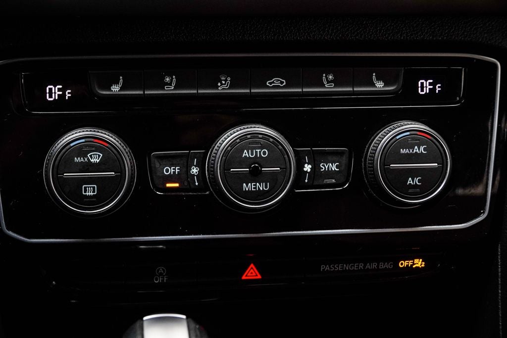 2022 Volkswagen Atlas Cross Sport 3.6L V6 SEL Premium R-Line