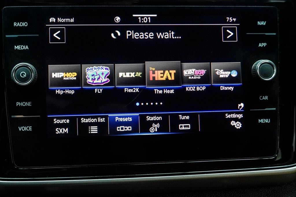 2022 Volkswagen Atlas Cross Sport 3.6L V6 SEL Premium R-Line
