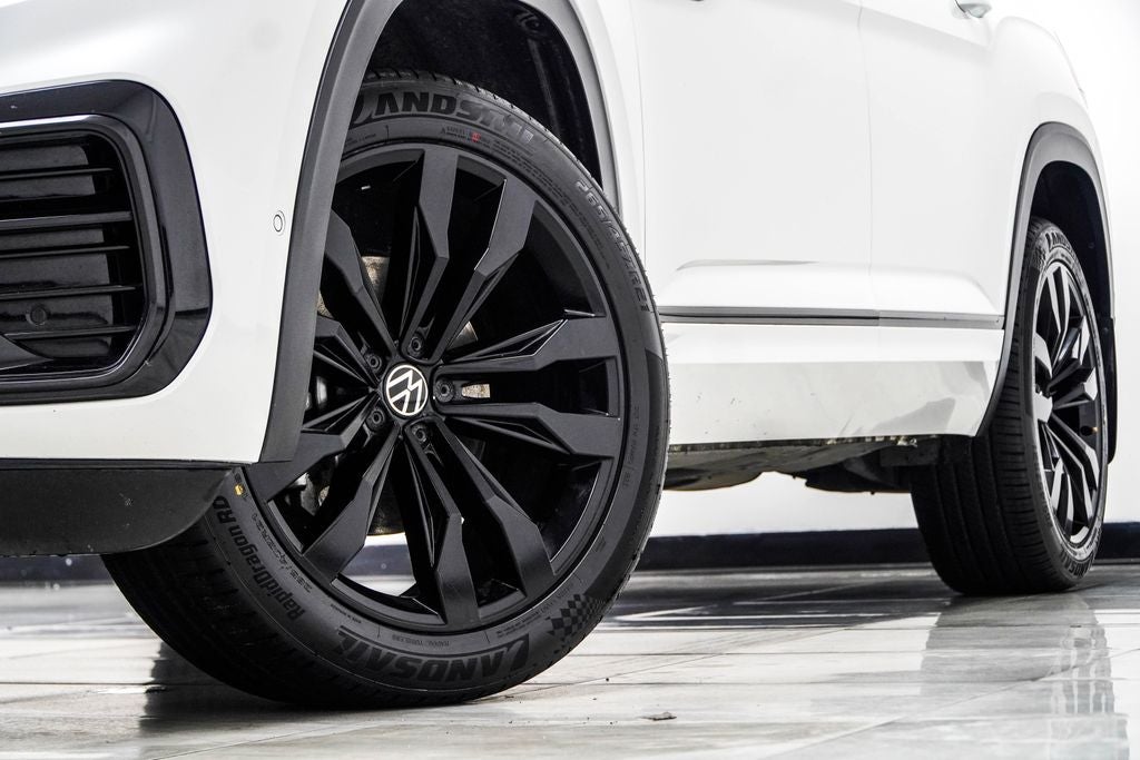 2022 Volkswagen Atlas Cross Sport 3.6L V6 SEL Premium R-Line