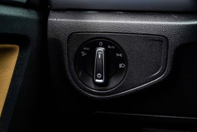 2022 Volkswagen Atlas Cross Sport 3.6L V6 SEL Premium R-Line