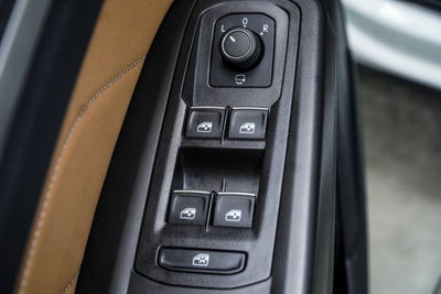 2022 Volkswagen Atlas Cross Sport 3.6L V6 SEL Premium R-Line