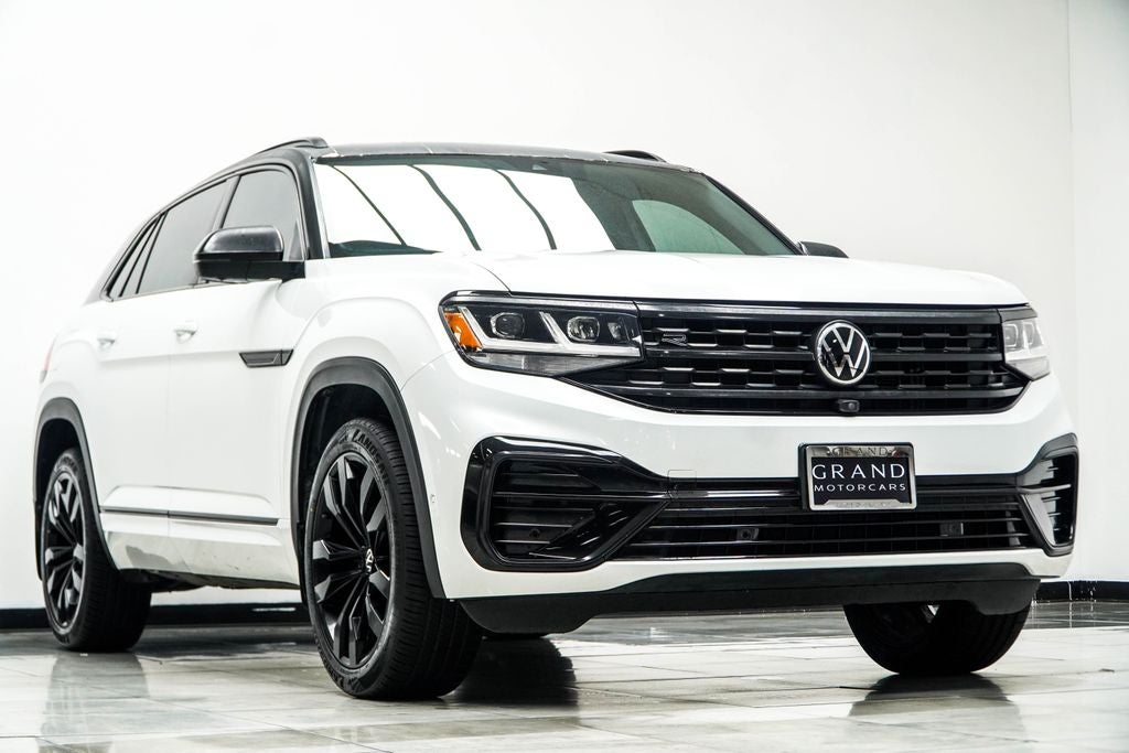 2022 Volkswagen Atlas Cross Sport 3.6L V6 SEL Premium R-Line
