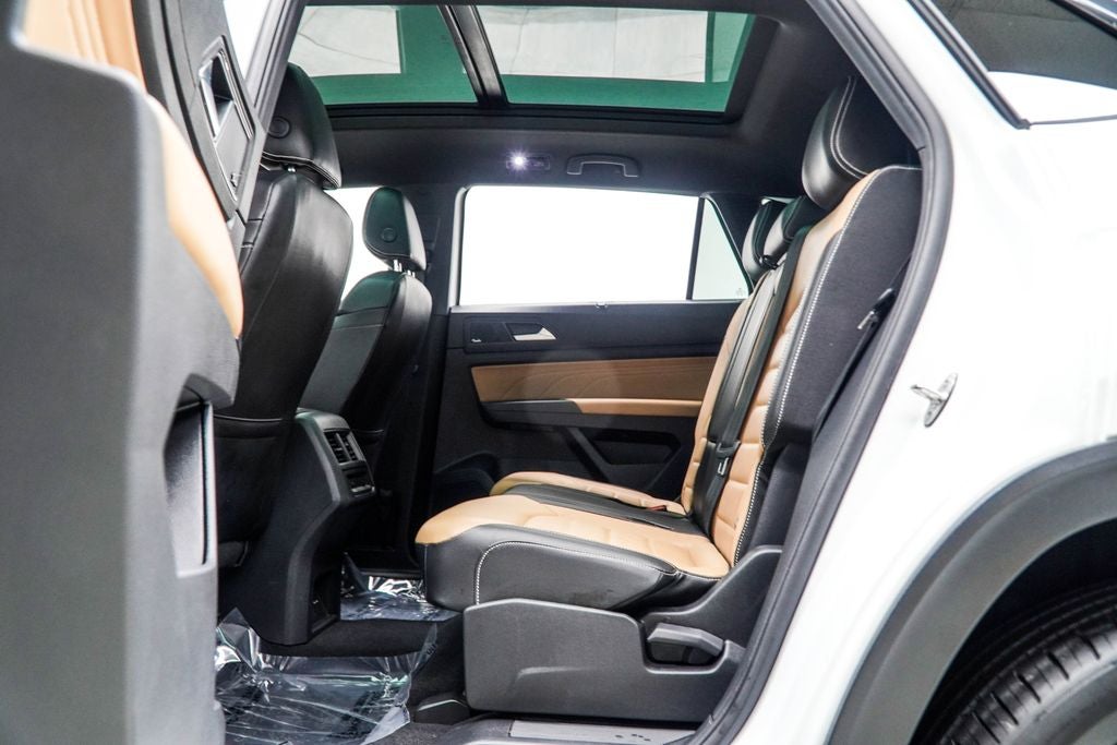 2022 Volkswagen Atlas Cross Sport 3.6L V6 SEL Premium R-Line