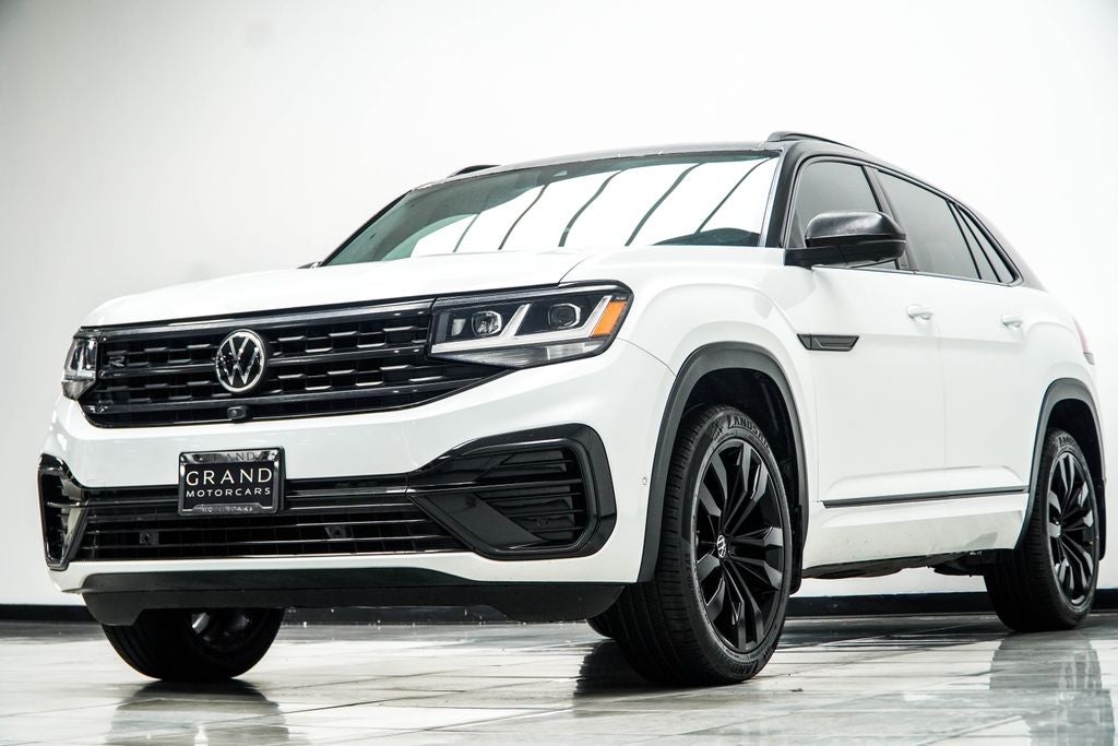 2022 Volkswagen Atlas Cross Sport 3.6L V6 SEL Premium R-Line