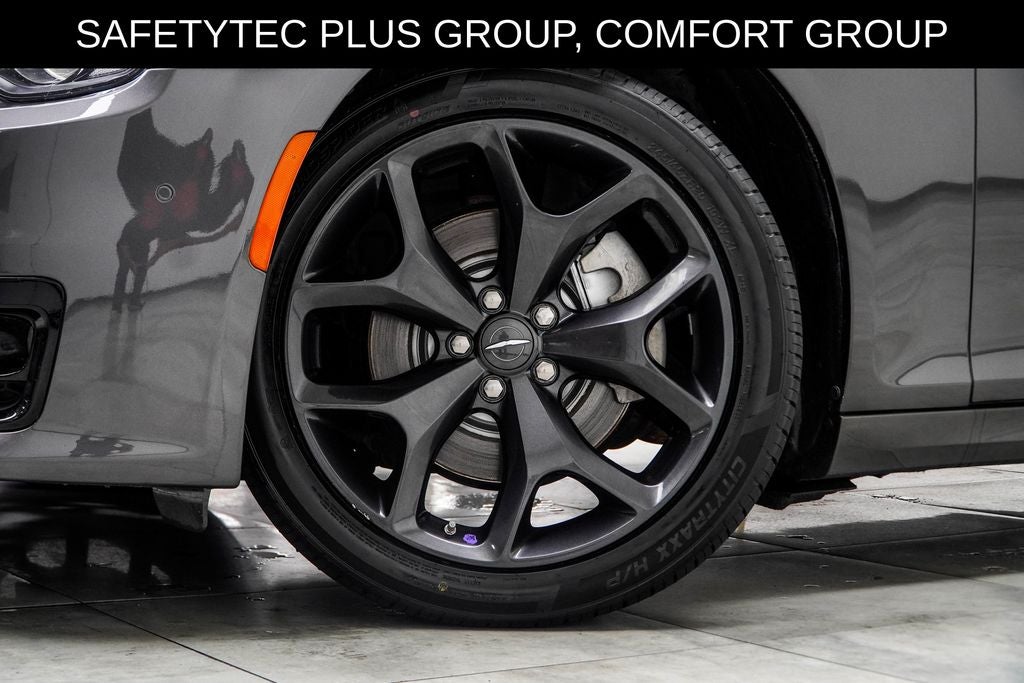 2023 Chrysler 300 S