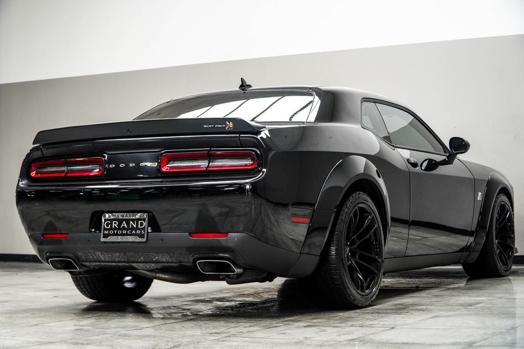 2022 Dodge Challenger R/T Scat Pack Widebody