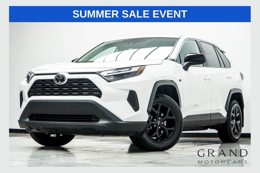 2024 Toyota RAV4 LE