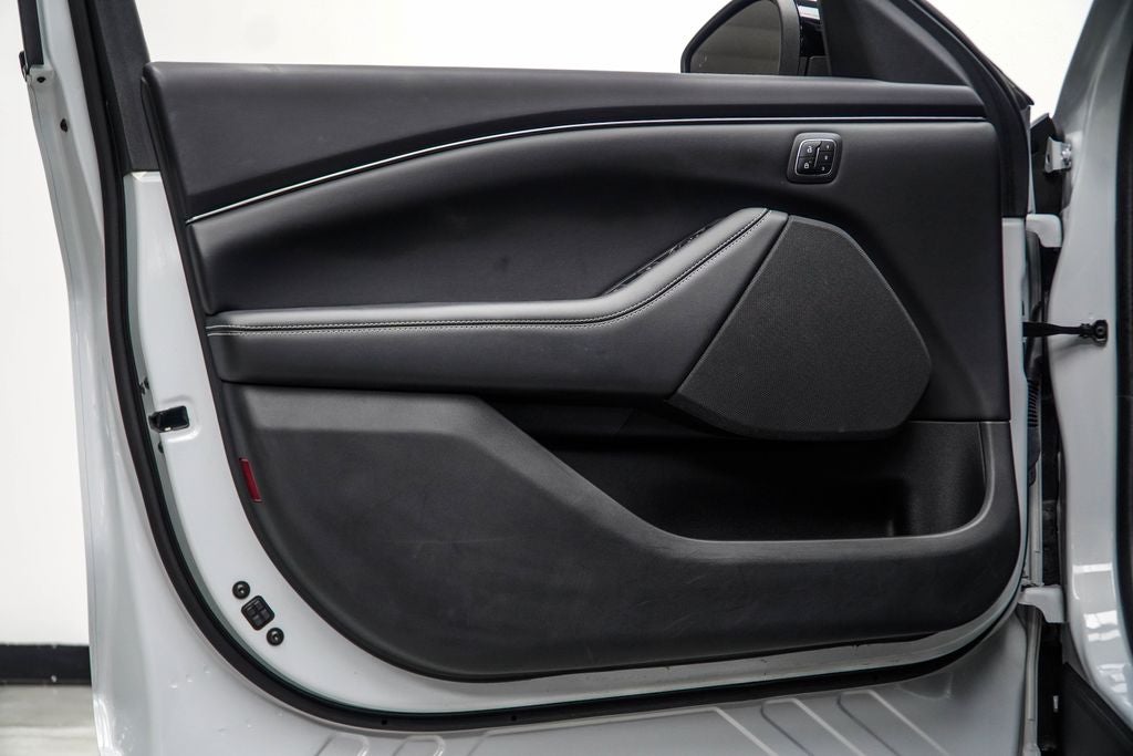 2023 Ford Mustang Mach-E California Route 1