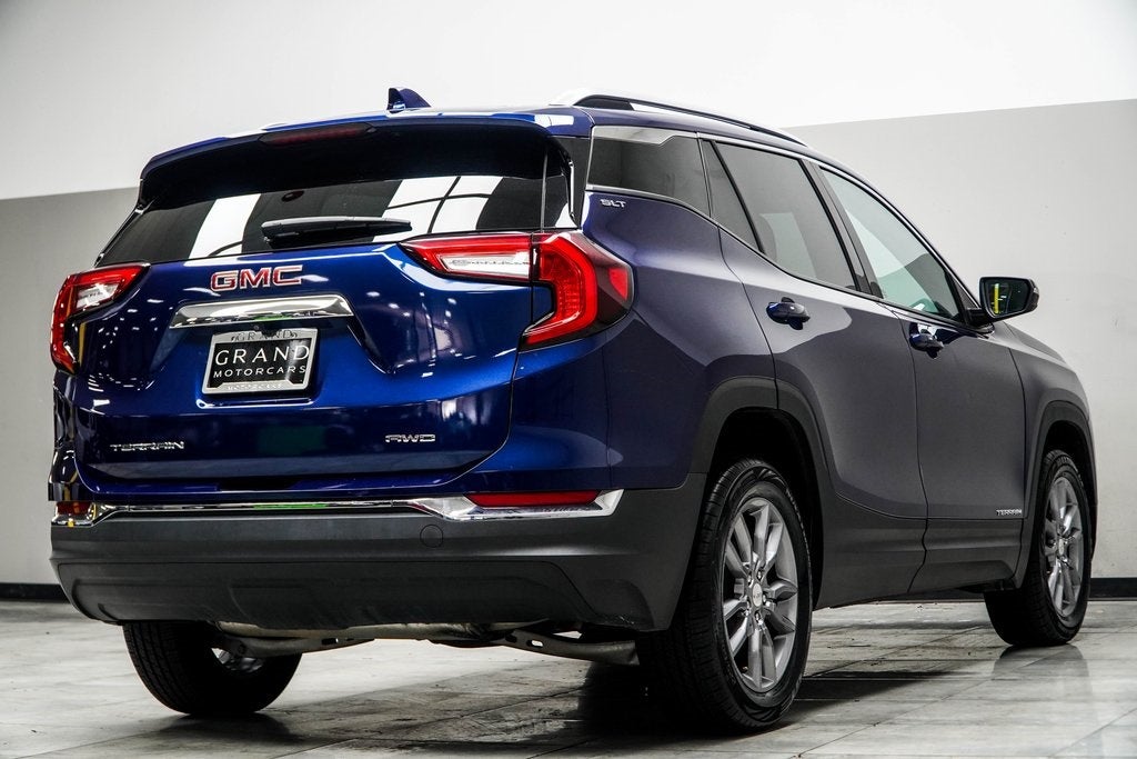 2023 GMC Terrain SLT