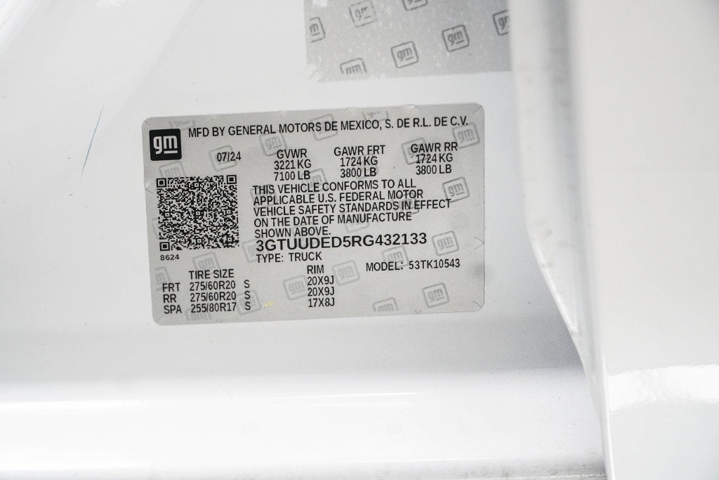 2024 GMC Sierra 1500 SLT